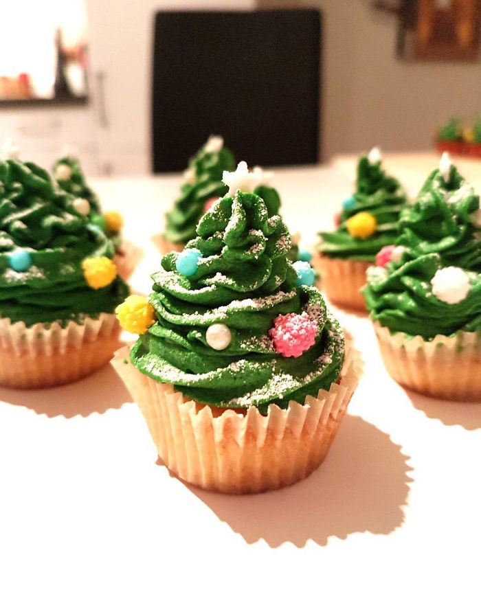 Creative-Holiday-Cupcake-Recipes