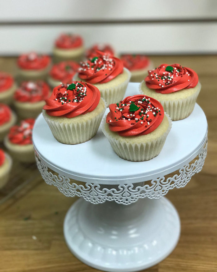 Creative-Holiday-Cupcake-Recipes