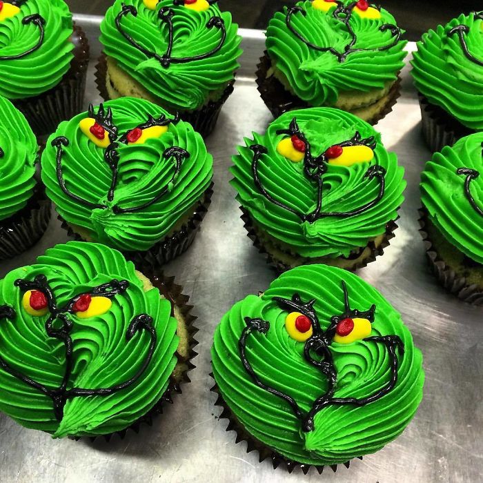 Creative-Holiday-Cupcake-Recipes