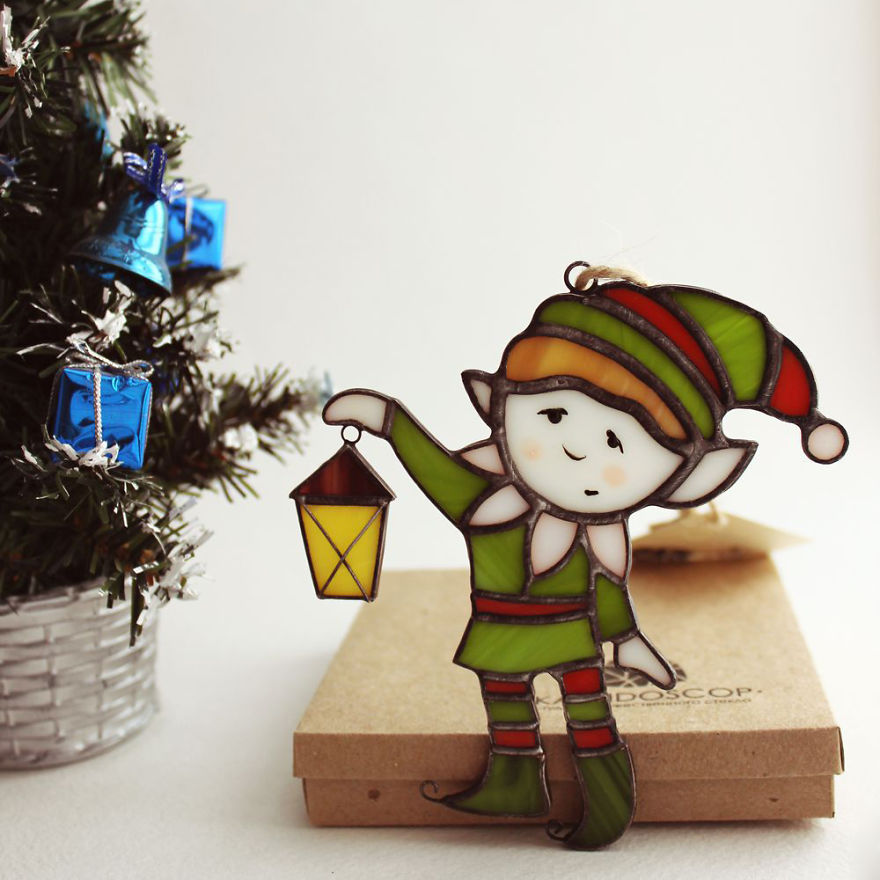 Colourful Glass Kaleidoscope: 20+ Beautiful Christmas Tree Decorations