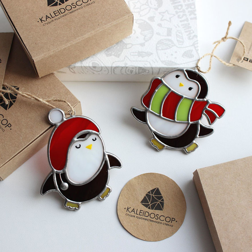 Colourful Glass Kaleidoscope: 20+ Beautiful Christmas Tree Decorations