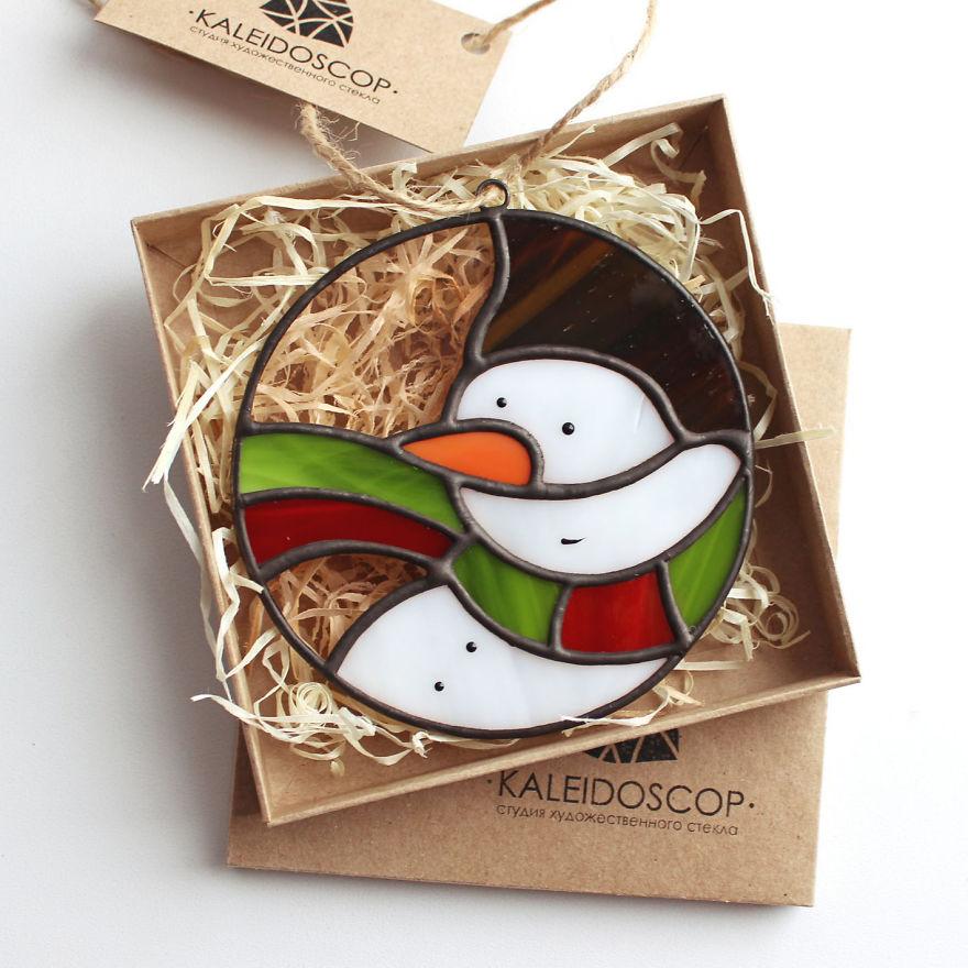 Colourful Glass Kaleidoscope: 20+ Beautiful Christmas Tree Decorations