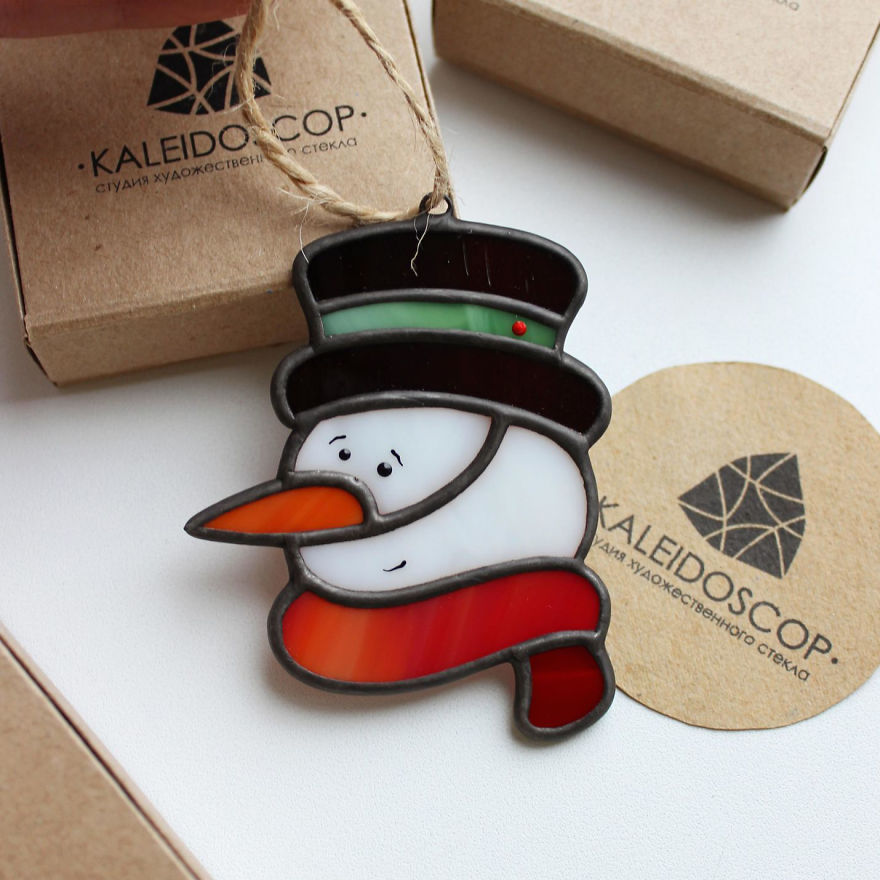 Colourful Glass Kaleidoscope: 20+ Beautiful Christmas Tree Decorations