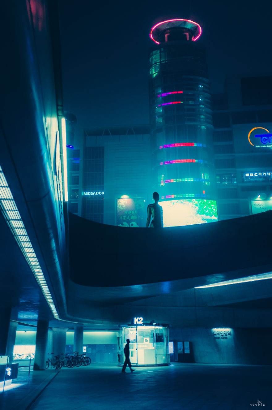 I Take Photos Of Seoul At Night