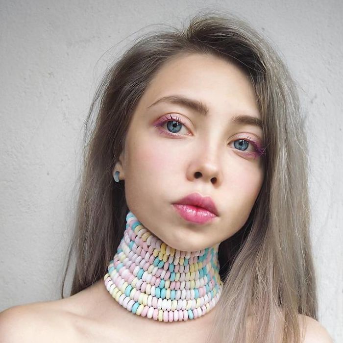 Meet Ellen Sheidlin, The Russian Artist Who Is Daring With Her Works On Instagram