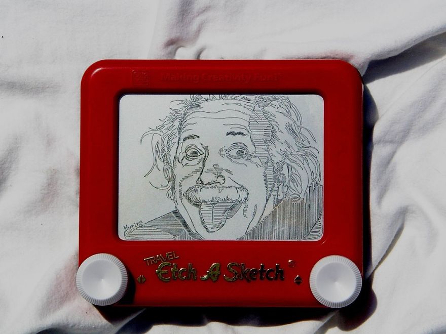 Etch-A-Sketch Artist Creates Mind-Blowing Works By Simply Turning The Dials