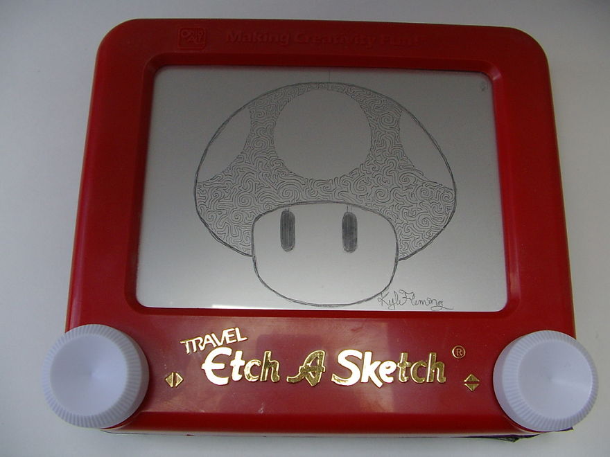Etch-A-Sketch Artist Creates Mind-Blowing Works By Simply Turning The Dials