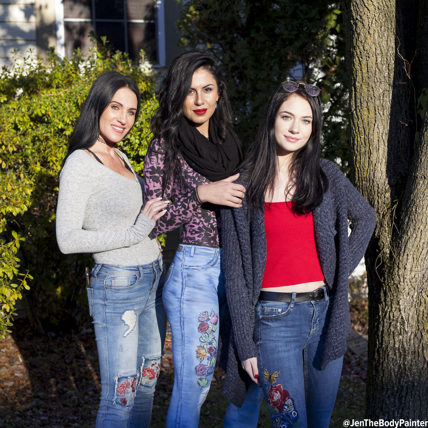 I Got Kicked Out Of A Mall For Being Bodypainted