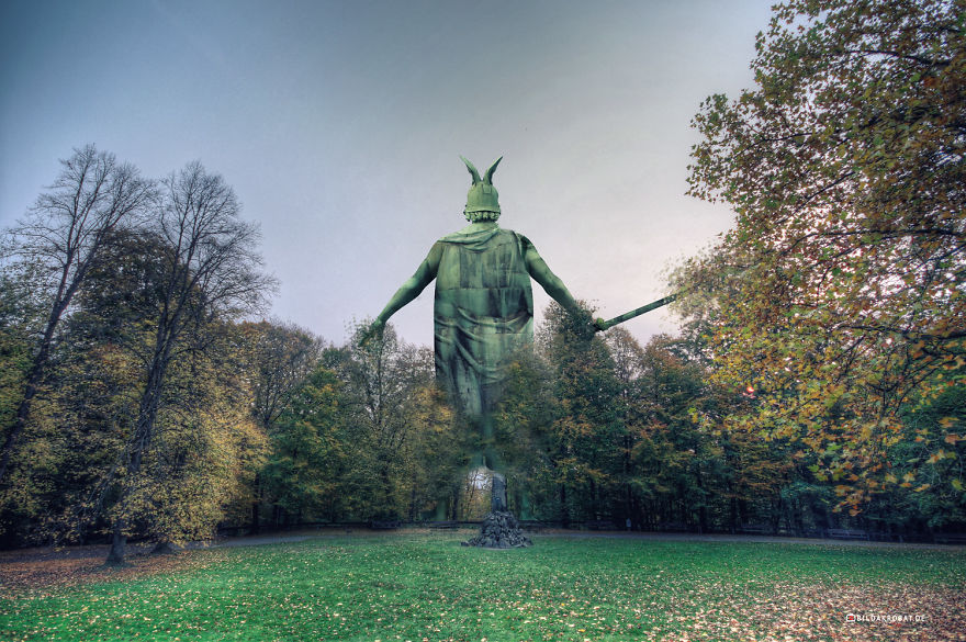 I Made A Walking Monument With Photoshop