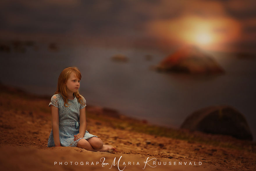 I Photographed Foster Children Every Month Through One Year To Show Importance Of Family And Home