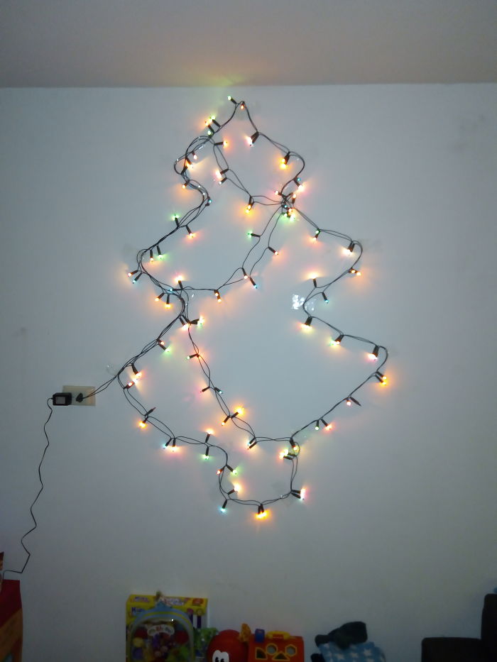 I Have A 14 Month Old Son, A Cat And A Kitten. So This Year I Decided To Choose A Kid And Cat Friendly Tree.