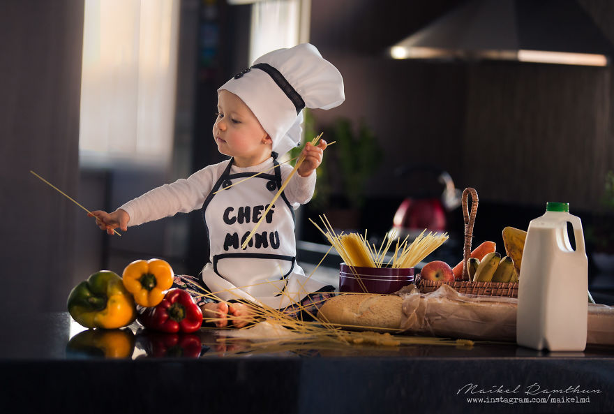 #11 Manuela, The Little Chef, Playing With Spaghetti