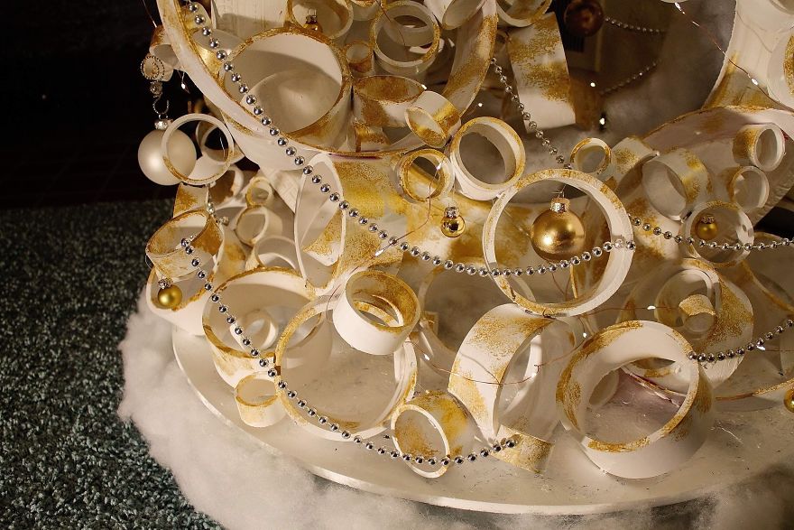 We Made A Christmas Tree From An Old Tire, A Bucket, And 40Ft Of PVC Pipe