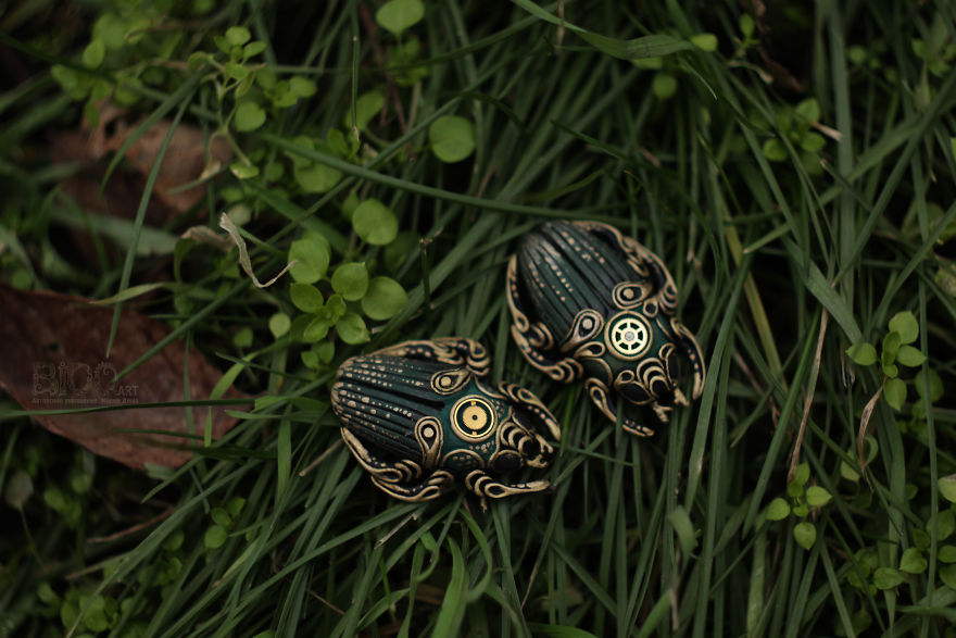 Beetles In Steampunk And Biomechanics Stylistics