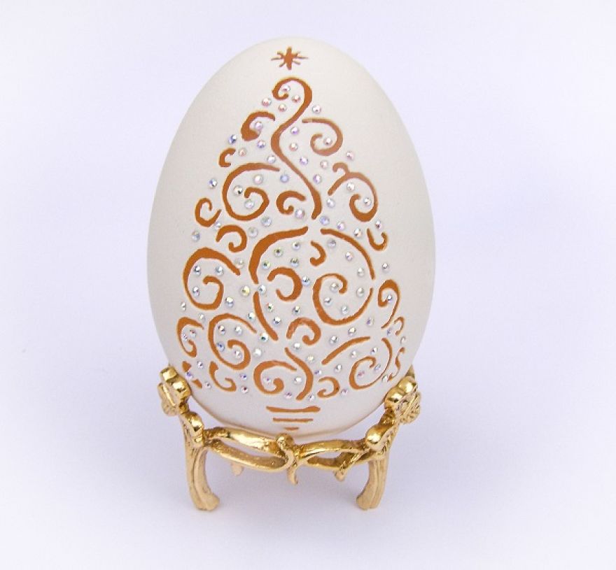 I'm An Ordinary Woman, But I Really Like To Do Something Unusual On The Eggshell I'm An Ordinary Woman, But I Really Like To Do Something Unusual On The Eggshell