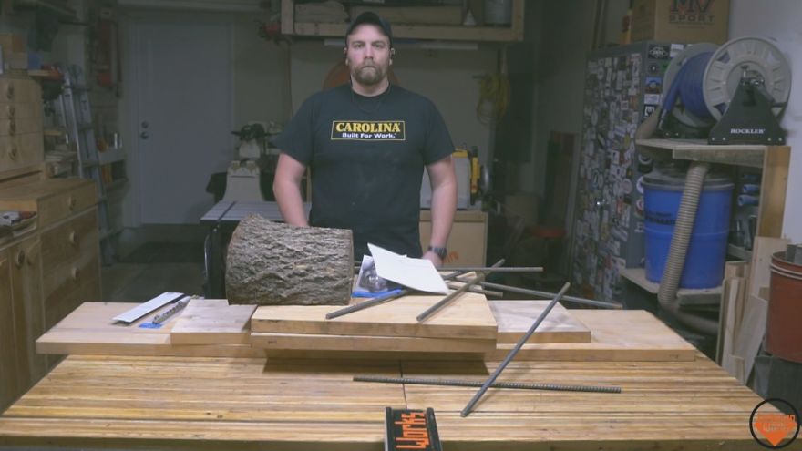 Guy Builds A Manly "Christmas Story" Leg Lamp And Here's How He Did It