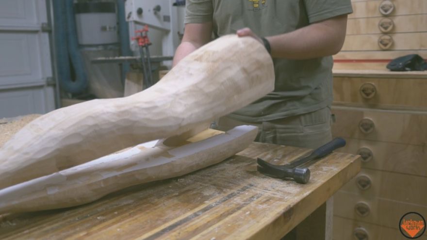 Guy Builds A Manly "Christmas Story" Leg Lamp And Here's How He Did It