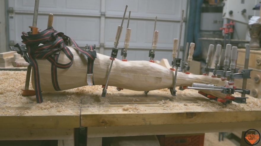 Guy Builds A Manly "Christmas Story" Leg Lamp And Here's How He Did It Guy Builds A Manly "Christmas Story" Leg Lamp And Here's How He Did It