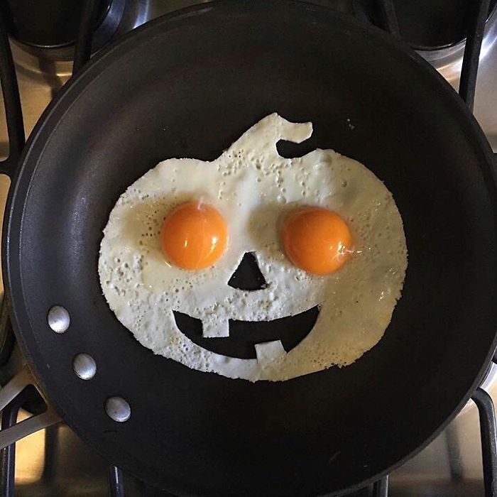 Mexican Artist Turns Eggs Into Amazing Works Of Art And You're Sure To Want One Of Those At Breakfast