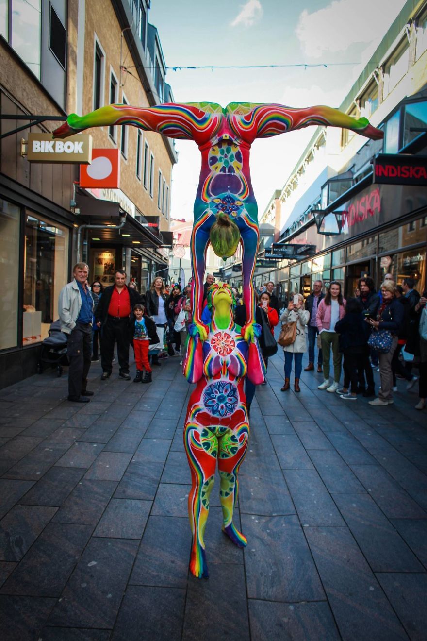 Over 750 Painted In Rainbow Colors, People Spread Love, Peace, Happiness, And Colors Around