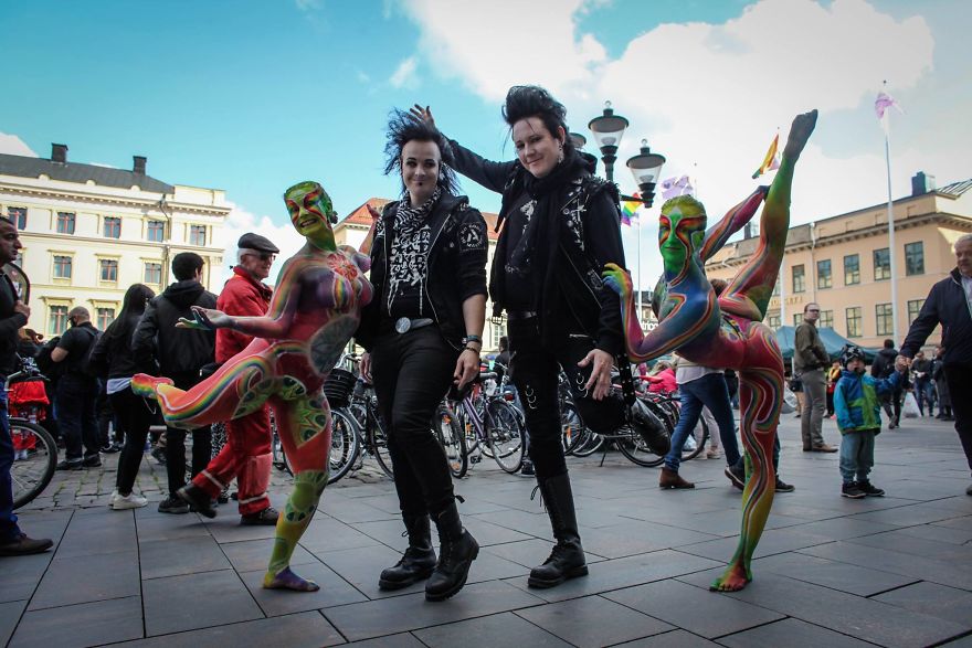 Over 750 Painted In Rainbow Colors, People Spread Love, Peace, Happiness, And Colors Around Over 750 Painted In Rainbow Colors, People Spread Love, Peace, Happiness, And Colors Around