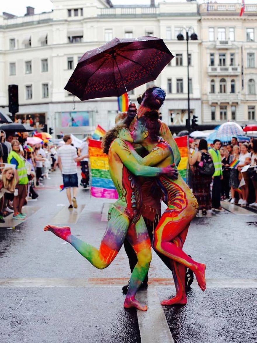 Over 750 Painted In Rainbow Colors, People Spread Love, Peace, Happiness, And Colors Around
