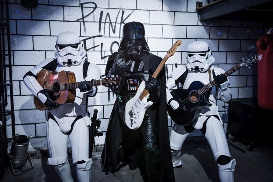 Photographer Imagines What It Would Be Like If Darth Vader Went Through A Financial Crisis