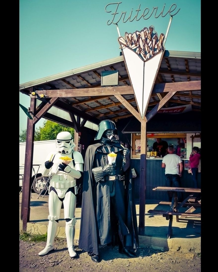 Photographer Imagines What It Would Be Like If Darth Vader Went Through A Financial Crisis