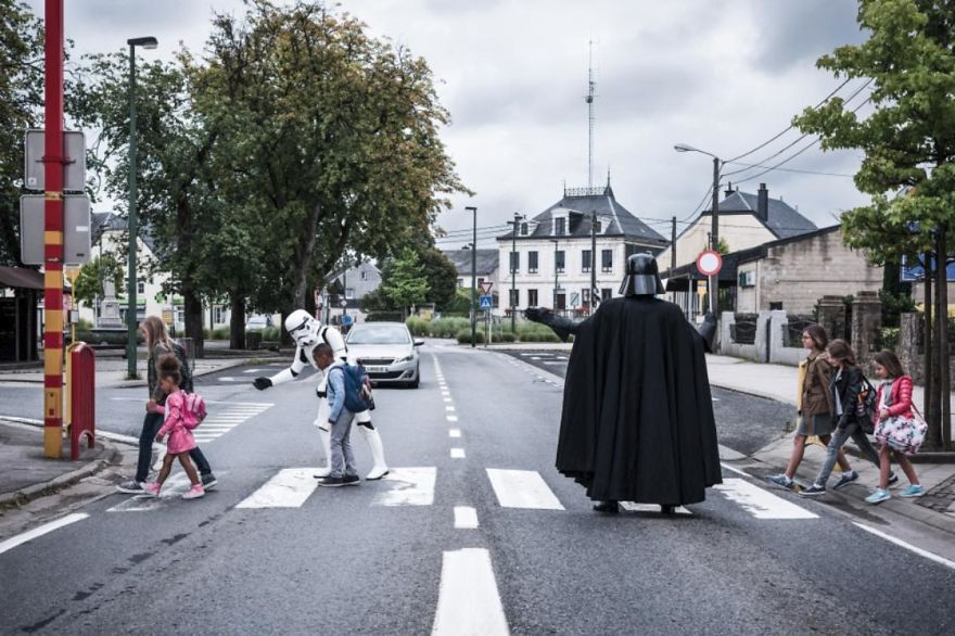 Photographer Imagines What It Would Be Like If Darth Vader Went Through A Financial Crisis