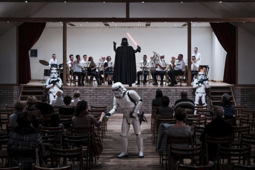 Photographer Imagines What It Would Be Like If Darth Vader Went Through A Financial Crisis
