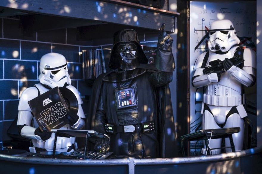Photographer Imagines What It Would Be Like If Darth Vader Went Through A Financial Crisis