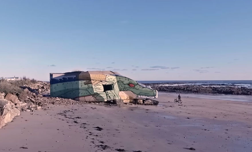 Street Artist Duo Transforms A Blockhouse On French Beach Into Shenron From Dragon Ball Street Artist Duo Transforms A Blockhouse On French Beach Into Shenron From Dragon Ball