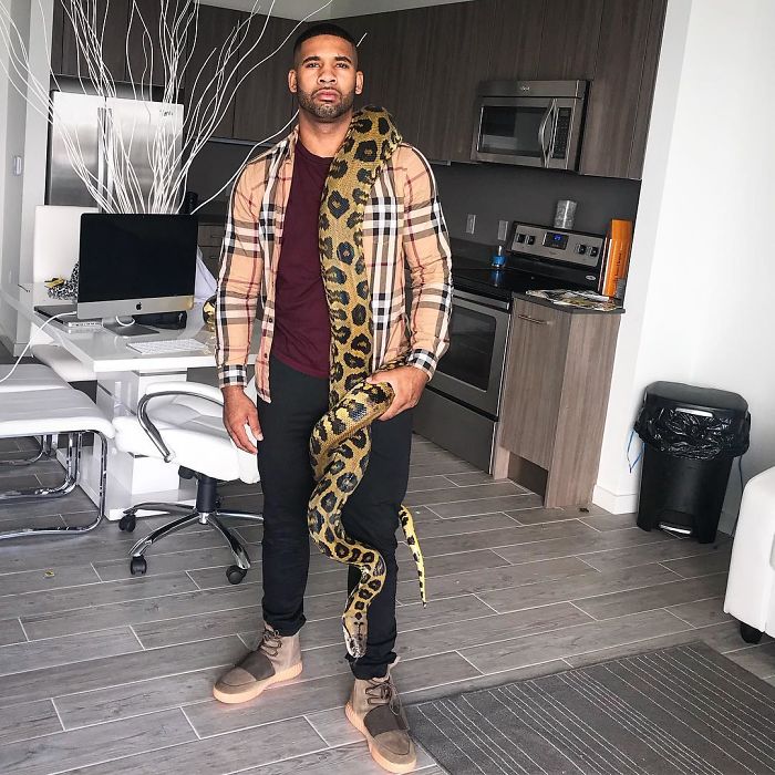 "The Real Tarzann" The Animal Friend Who Is Showing The Good Side Of The Internet