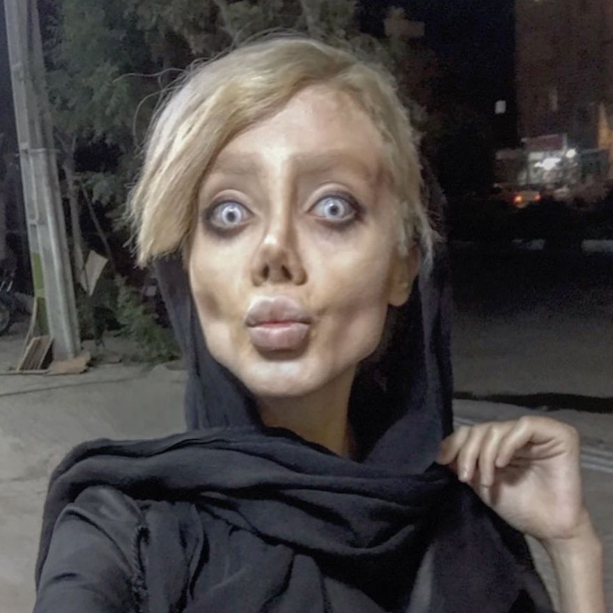 Woman Does 50 Plastic Surgeries To Stay The Same Angelina Jolie And Has A Negative Return On The Internet