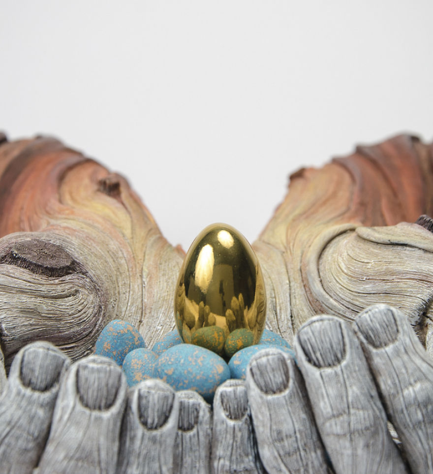 This Sculptor Will Mess With Your Head By Making You Think His Work Is Made From Wood