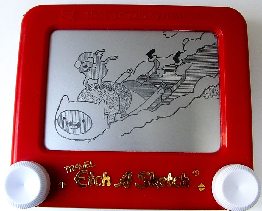 Etch-A-Sketch Artist Creates Mind-Blowing Works By Simply Turning The Dials
