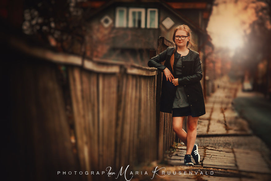 I Photographed Foster Children Every Month Through One Year To Show Importance Of Family And Home