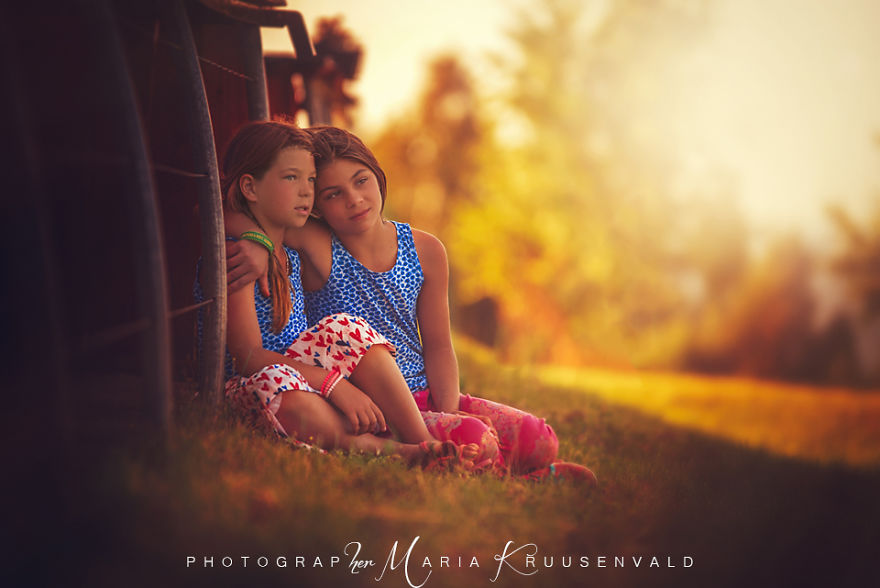 I Photographed Foster Children Every Month Through One Year To Show Importance Of Family And Home