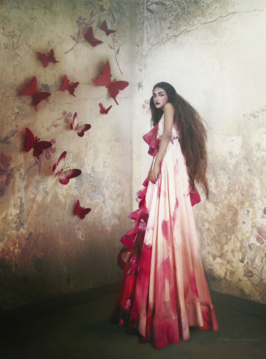 I Invite You Into My Dollhouse I Invite You Into My Dollhouse