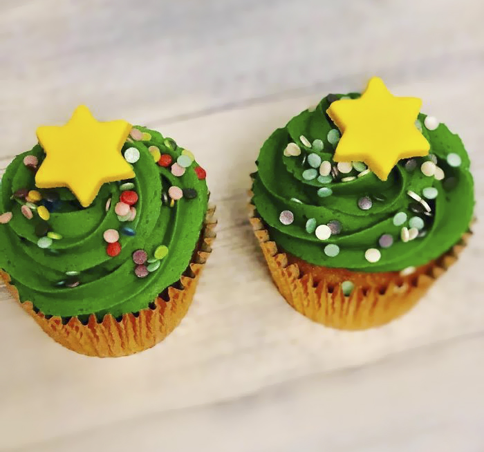 Creative-Holiday-Cupcake-Recipes