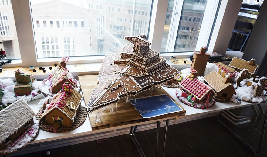 This Giant Gingerbread Imperial Star Destroyer Just Put All Gingerbreads To Shame