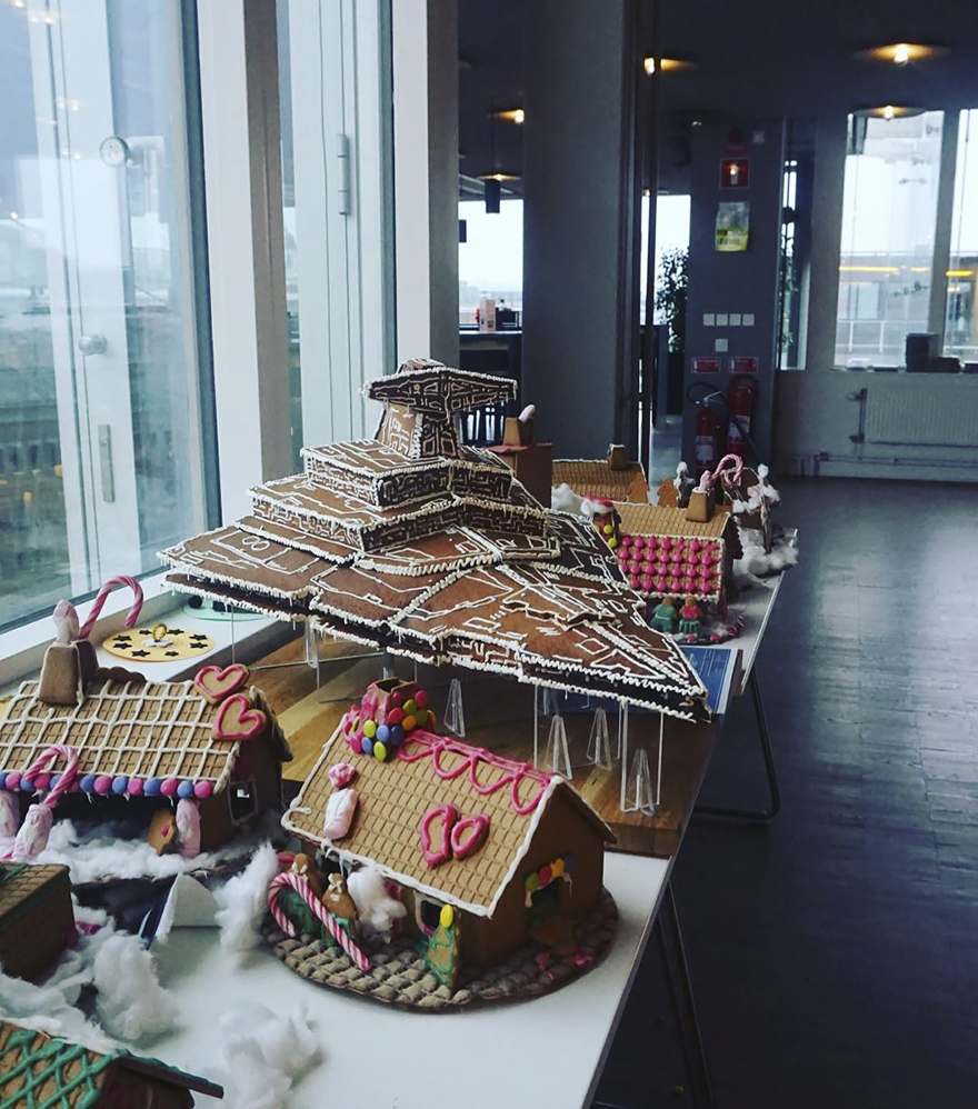 This Giant Gingerbread Imperial Star Destroyer Just Put All Gingerbreads To Shame