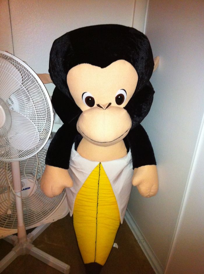 Out Of All The Spare Rooms In My Dads House He Gave Me The One With A Weird Monkey Watching Me