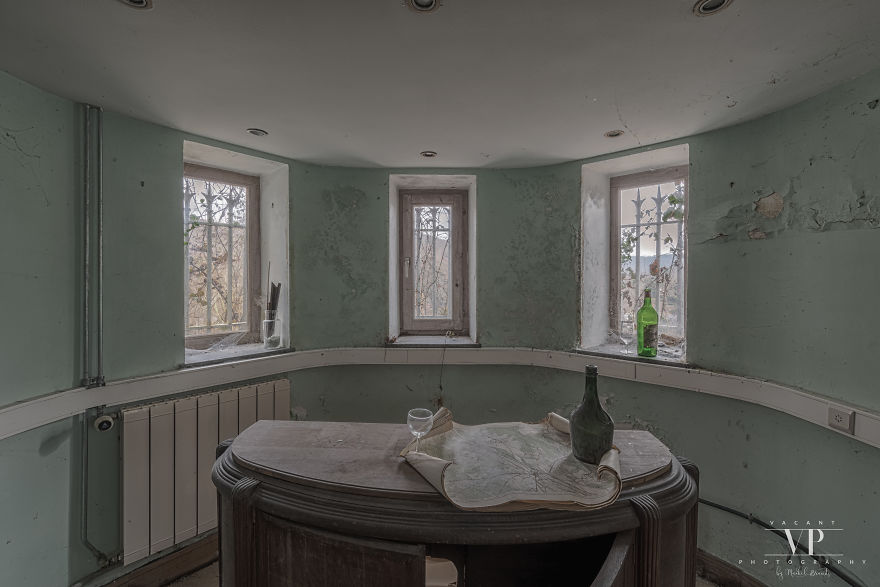 I Photographed This Abandoned Beauty I Photographed This Abandoned Beauty