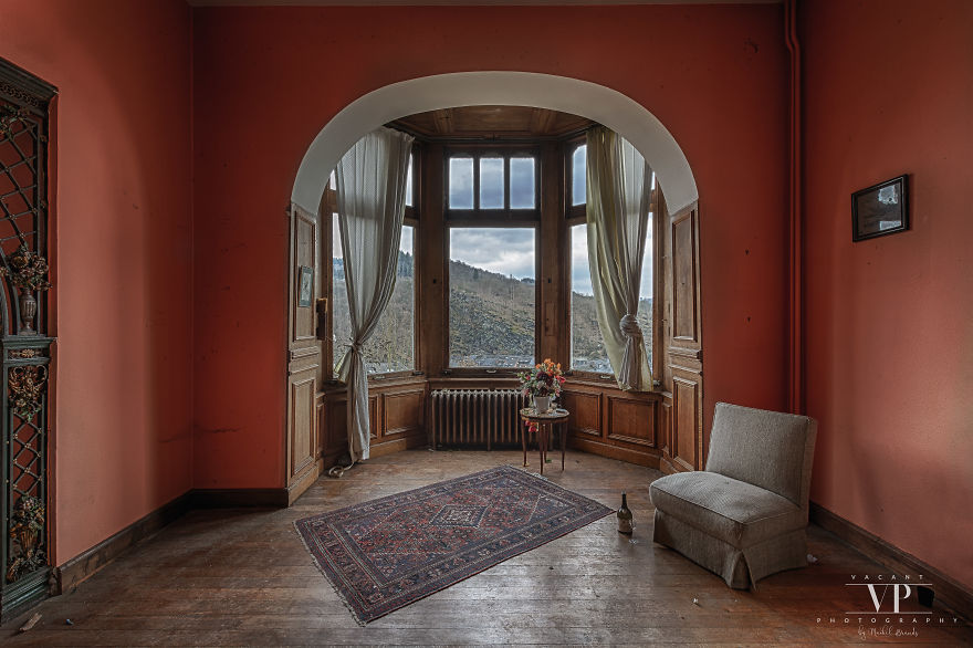 I Photographed This Abandoned Beauty I Photographed This Abandoned Beauty