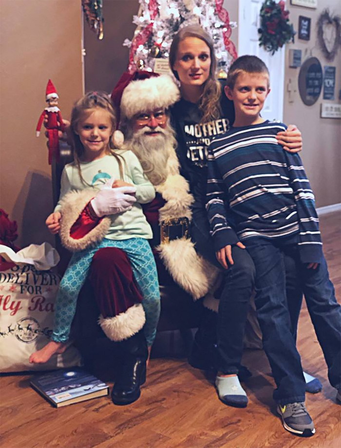 This Mom Had A Genius Idea On How To Get Out Of Moving The Family Elf, Did Not Expect It Would End So Horribly Wrong This Mom Had A Genius Idea On How To Get Out Of Moving The Family Elf, Did Not Expect It Would End So Horribly Wrong