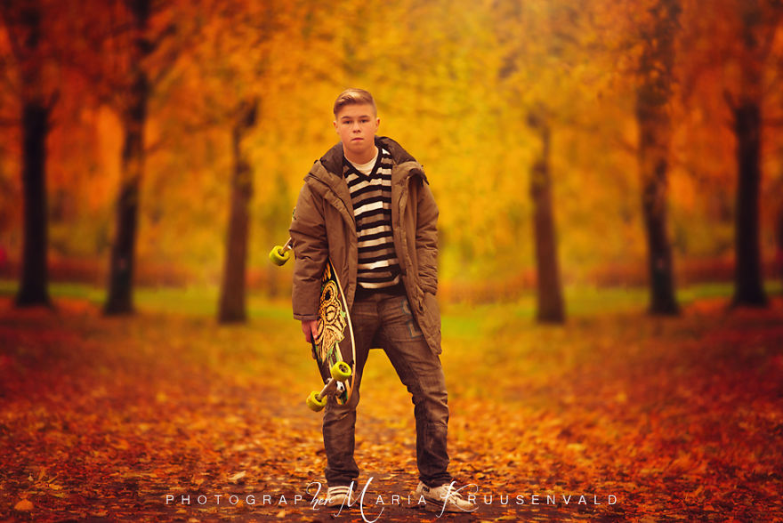 I Photographed Foster Children Every Month Through One Year To Show Importance Of Family And Home