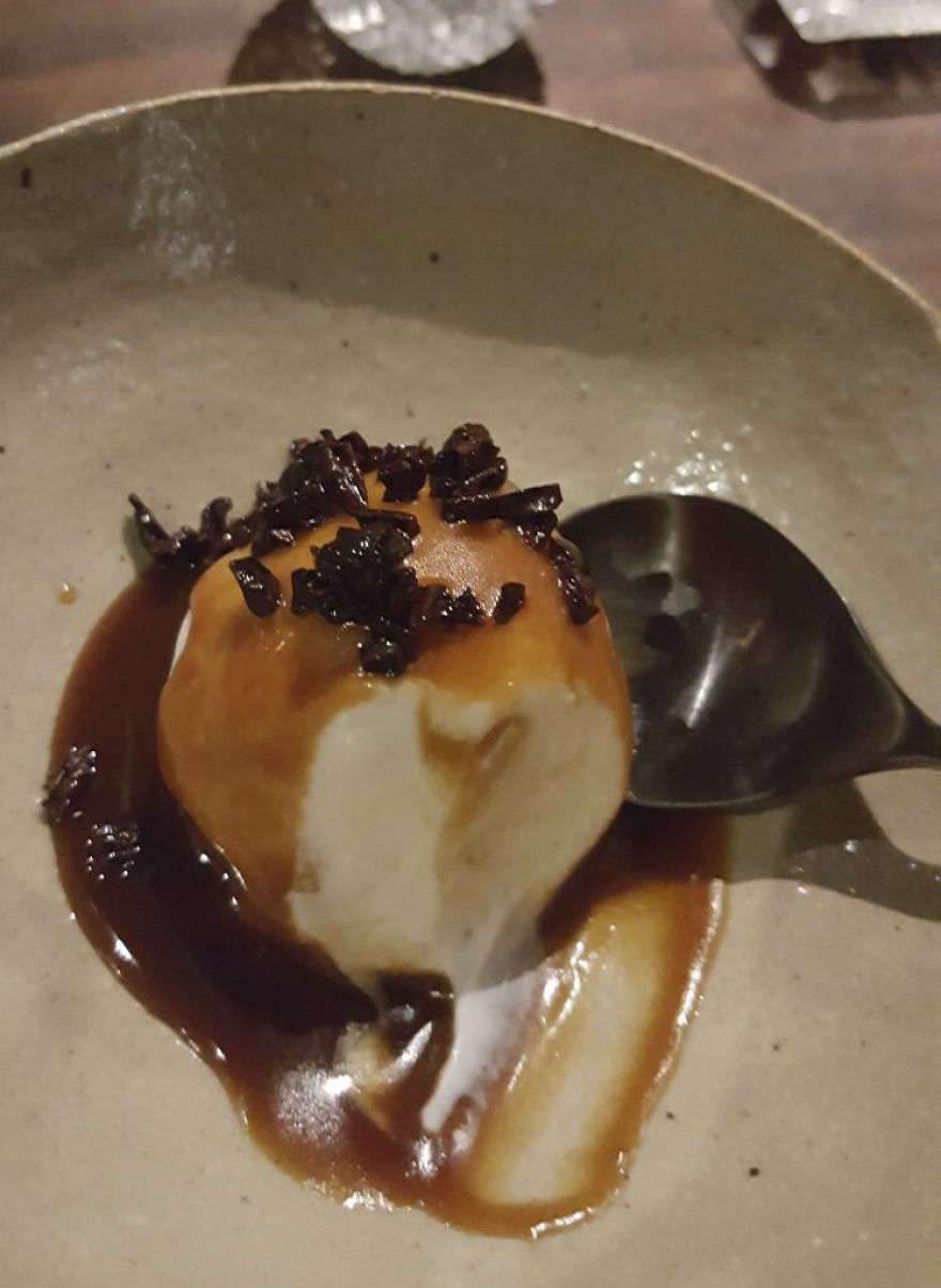 Woman Orders $600 Meal For 1 At One Of America’s Most Expensive Restaurants, And Posts The Meals She Gets Woman Orders $600 Meal For 1 At One Of America’s Most Expensive Restaurants, And Posts The Meals She Gets