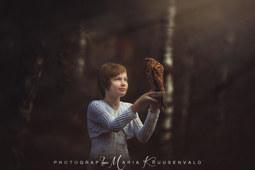 I Photographed Foster Children Every Month Through One Year To Show Importance Of Family And Home