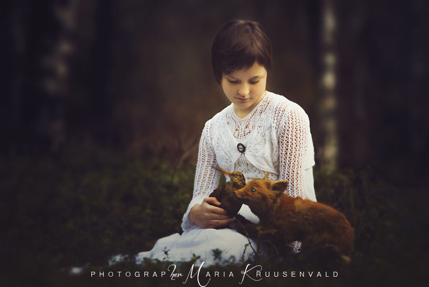 I Photographed Foster Children Every Month Through One Year To Show Importance Of Family And Home